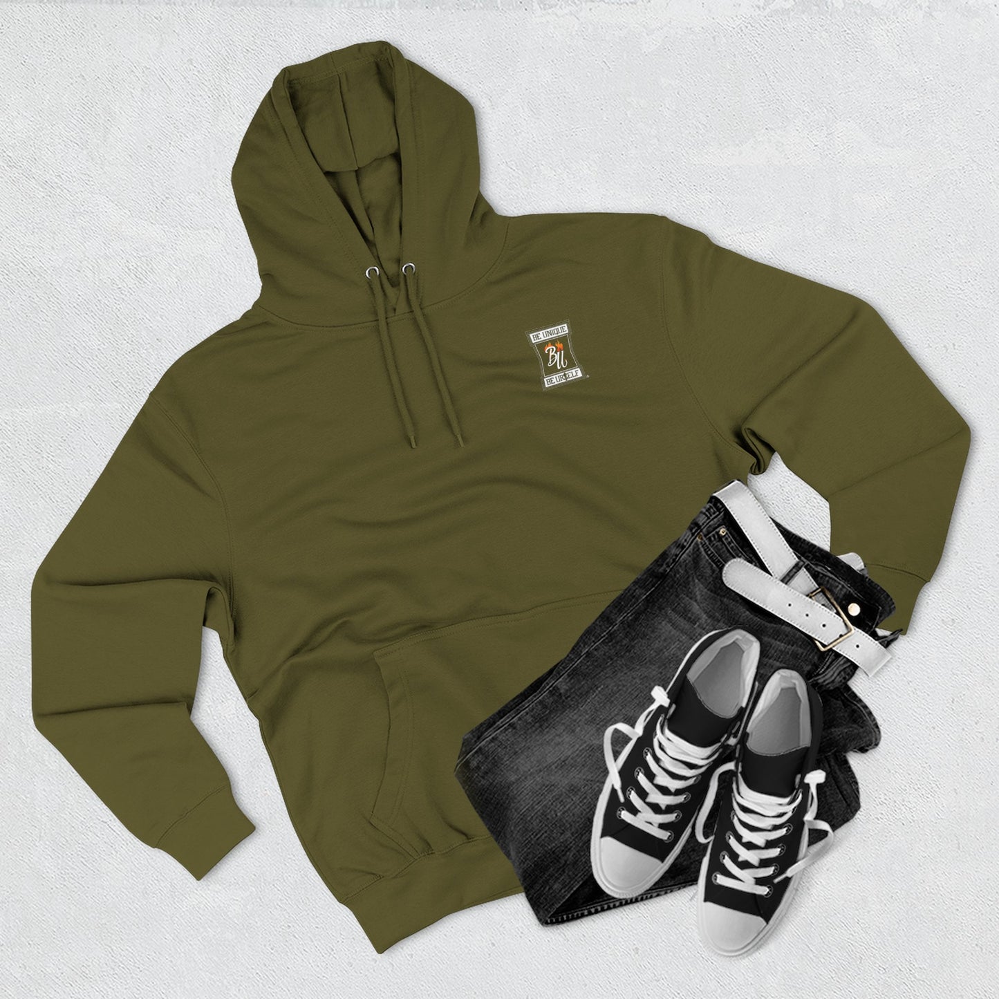 Cozy Love Hoodie - Three-Panel Fleece with Warm Design